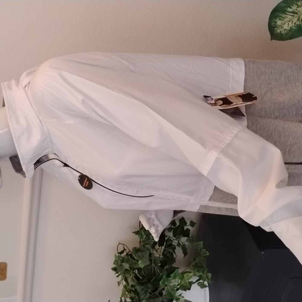 NWT - Avia Women's White and Gray Zip-Up Jacket - Picture 4 of 13